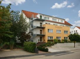 Hotel Zur Mühle, hotel v destinaci Urbach