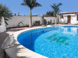 Cortijo Entrepinares, hotel em Roche