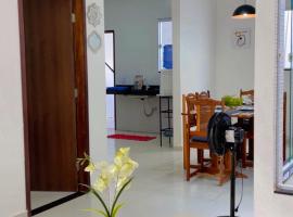 Viver de Temporada Canind&eacute;- 10 Minutos de Piranhas- pr&oacute;ximo aos principais pontos tur&iacute;sticos- vinho gr&aacute;tis e garagem para 3 carros, villa en Canind&eacute; de S&atilde;o Francisco