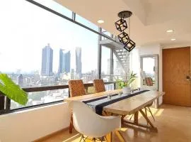 Unique & Spectacular Panoramic Views Top Location