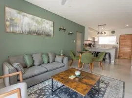 No 19 at 1 on York - luxury townhouse