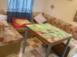 le 130 locadelphine, Hotel in Meschers-sur-Gironde