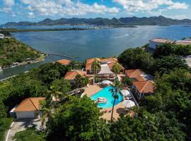 Villa Sun Reset - 6 bedrooms villa Sunrise & sunset view，位于泰尔斯贝斯的酒店