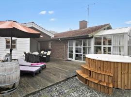 40154-Juelsminde-Nattergalevej-10, hotel em Juelsminde