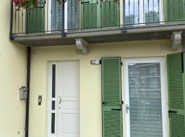 Casa Vacanze Giò, hotel en Santa Vittoria dʼAlba
