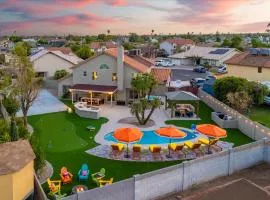 Sleeps 16 Sport Court Heated Pool Putt Putt