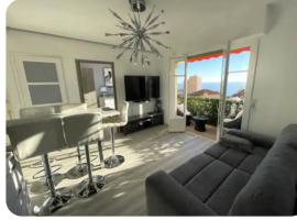 Stella apartment with Seaview on Montecarlo border, hotel in Beausoleil