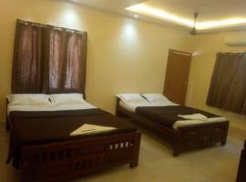 Sri Kumaran Lodge & Hall, ξενοδοχείο σε Tiruchchendur