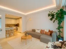 New Luxury Spacious Apartment, Centrally located