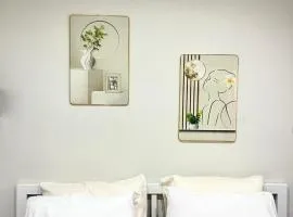 Yada House s&h