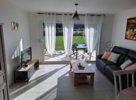 Le charme tranquille, villa in Neuville-sur-Seine