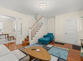 Chestnut Hill 2BR Easy Parking