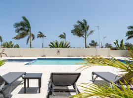 Paradisiac Euphoria Beach Access Pool 24hr Gated, Hotel in Richmond