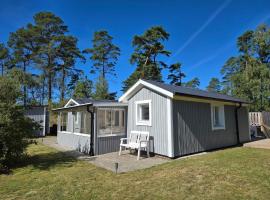 Cozy Cottage in mellbystrand, Hotel in Mellbystrand