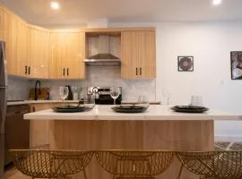 Stylish 2BD Brooklyn Retreat with Backyard & Basement