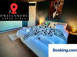 4 Bedroom House- Contractors, Crew, Group, Family