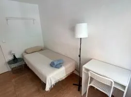 Habitación privada en piso compartido cerca del Centro Alicante