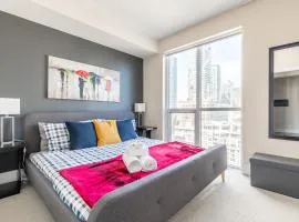 Downtown Condo Near Distillery and Waterfront - The Roland