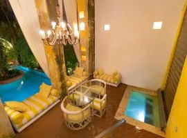Heated pool Spectacular House Historic Center