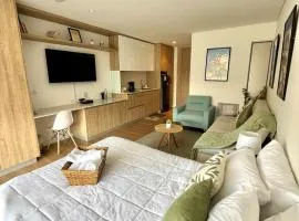 Business aparment near the US embassy with parking