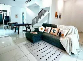 SpaciousFun4BR Home 9Pax 3Bath Snooker ALMA