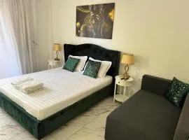 Kariani Sea View Chic Apartment
