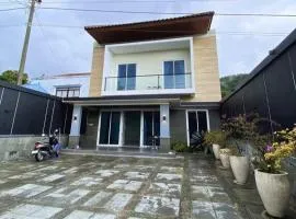 The Villa Nirvana Tawangmangu