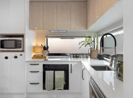 Apartment on Short !