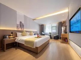 GUI YUAN ZHEN PIN HOTEL - Zhangjiajie National Forest Park Store -Free one way pick up service over 2 night-English speaking customer service