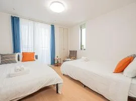 301 6 mins walk from Higashi-Jujo Station Comfortable 1 bedroom apartment on the 3rd floor Direct access to Akihabara and Ueno