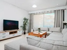 Boho Mood - 2 Bedrooms with Terrace & Pool