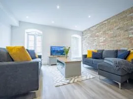 2-Bed I Converted Malt House I Rare Find I Parking