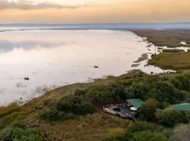 Makakatana Bay Lodge