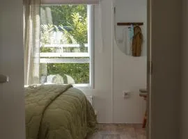 Boshuisje met kachel "Huisje van Loof" op de Veluwe