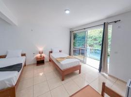 Residencial M&atilde;e Nona, allotjament a Ribeira Grande