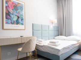 Moon ApartHotel, serviced apartment in Wrocław