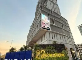22 Macalisterz Leisure Suites George Town
