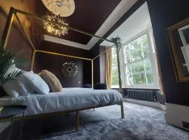 Luxury 2 Bedroom Clifton Duplex