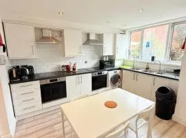 15 min to Central London Guest Suites 22