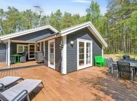 Holiday Home Signe - 800m from the sea by Interhome