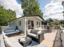 The Cabin, Ufford