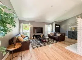Family Vacation Spot - 4BR Home - FB - Cal