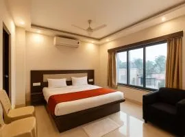 HOTEL SWARGADWAR GOLDEN SEA BEACH Near Bengali Market with Prime Location - Home town Inn & Suits - Best Hotel In Puri