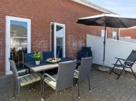 Apartment Gaëlle - 2-3km from the sea by Interhome