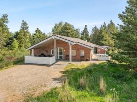 Holiday Home Cora - 1km from the sea by Interhome, hotel in Mølby
