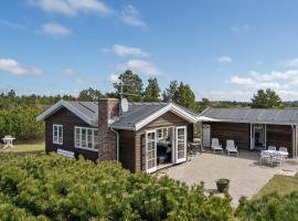 Holiday Home Amaja - 1-9km from the sea by Interhome, hotel v destinácii Bolilmark