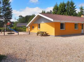 Holiday Home Billing - 11km from the sea by Interhome, hotel en Oksbøl