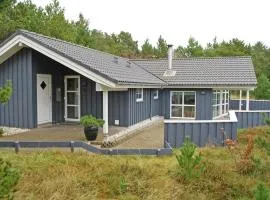 Holiday Home Guththorm - 600m from the sea by Interhome