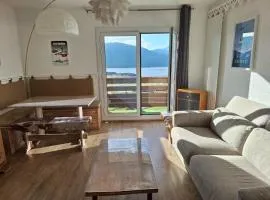 Appartement 2 pièces avec balcon et cuisine équipée aux Angles - FR-1-593-109