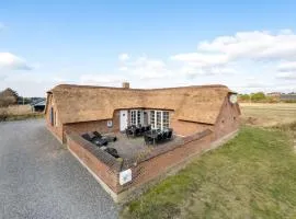 Holiday Home Lemmikki - 1-5km from the sea by Interhome